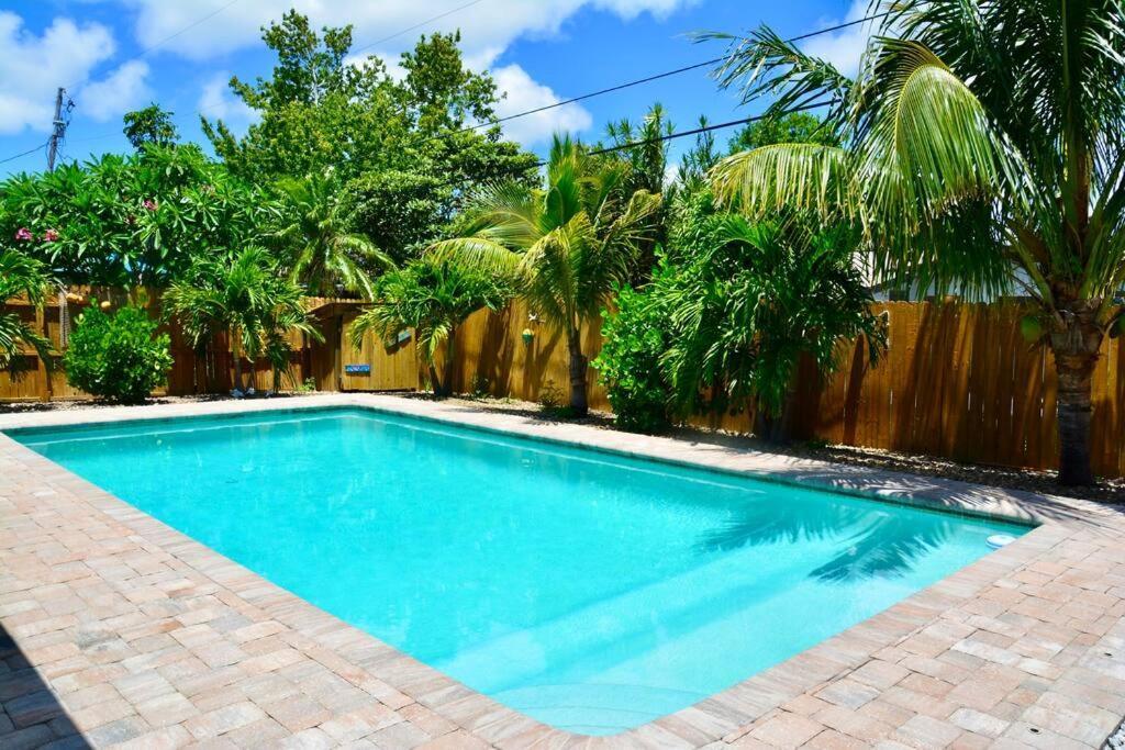 Tropical Retreat Near Beaches, Cruise Terminals Merritt Island ภายนอก รูปภาพ