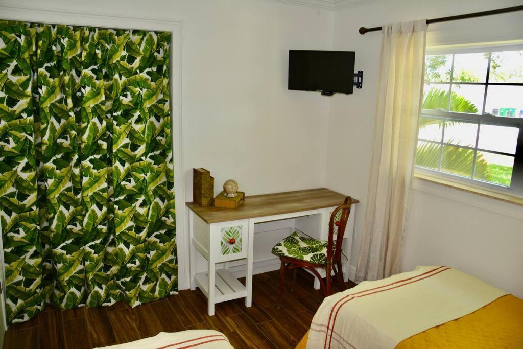 Tropical Retreat Near Beaches, Cruise Terminals Merritt Island ภายนอก รูปภาพ