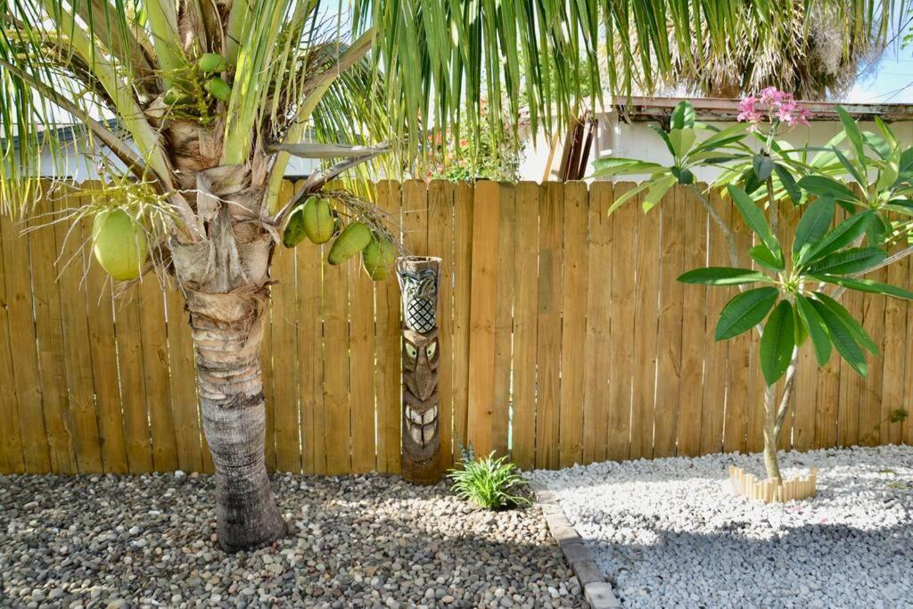 Tropical Retreat Near Beaches, Cruise Terminals Merritt Island ภายนอก รูปภาพ